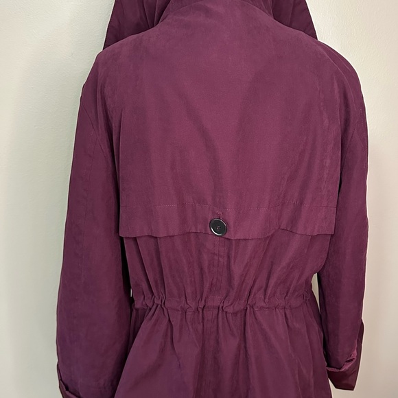 Mo-Ka  (L) Coat: roll sleeve option; hood zips into collar & draw to cinch waist - Picture 2 of 8